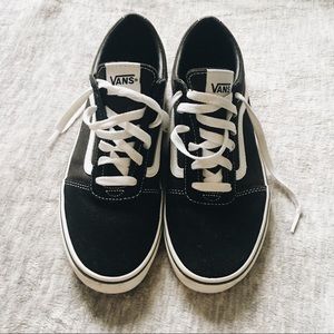 Black low top vans